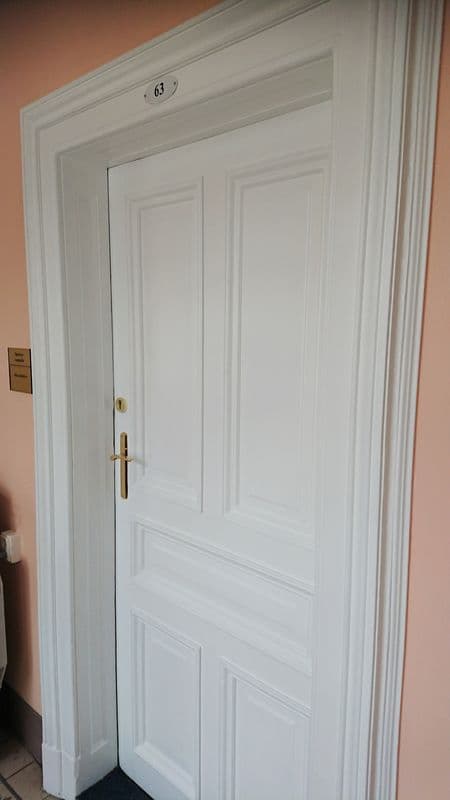 Herbolux PU-Aqua, soud Karlovy Vary