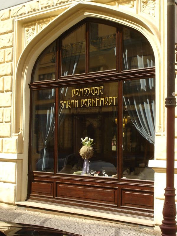 Offenporig hotel Paříž