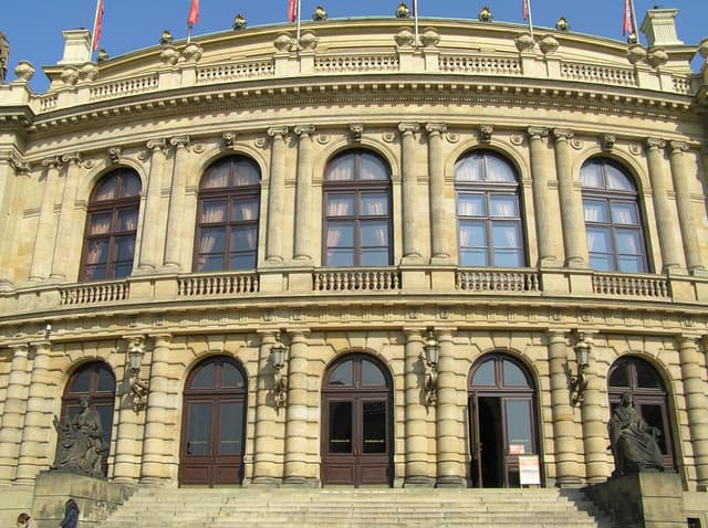 Herbol Offenporig  Rudolfinum Praha